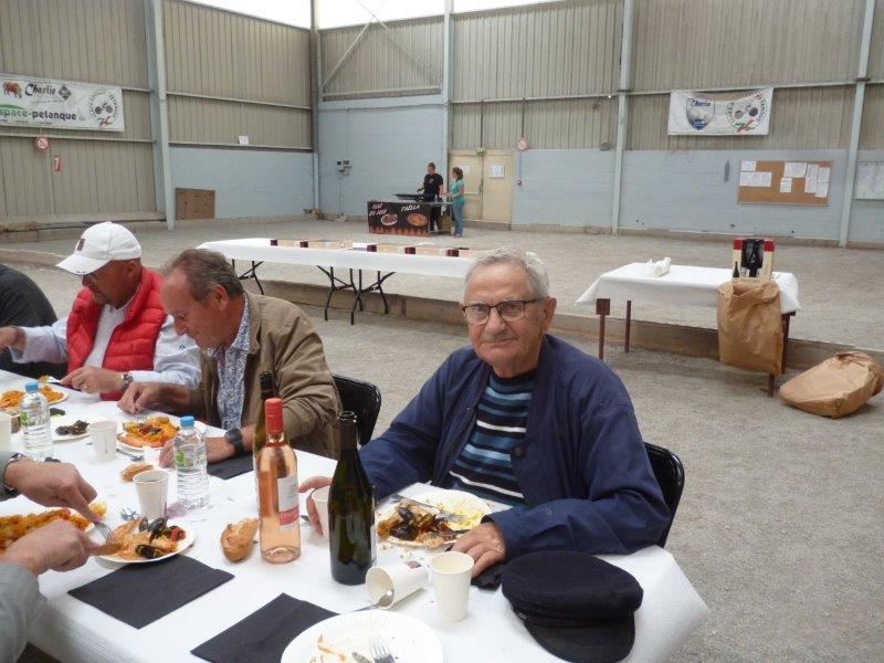 La journée Paëlla des Anciens